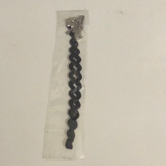 Chokers - Picture 2 of 8